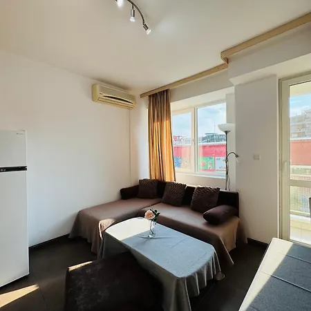 Sunny House 102 One Bedroom * Napospart