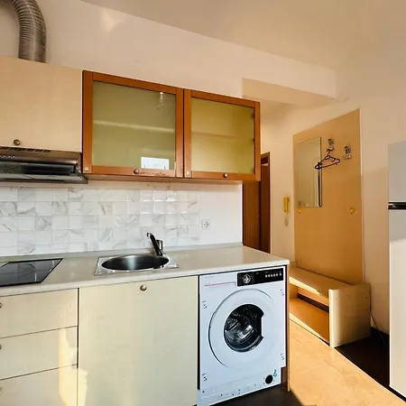 Sunny House 102 One Bedroom * Napospart
