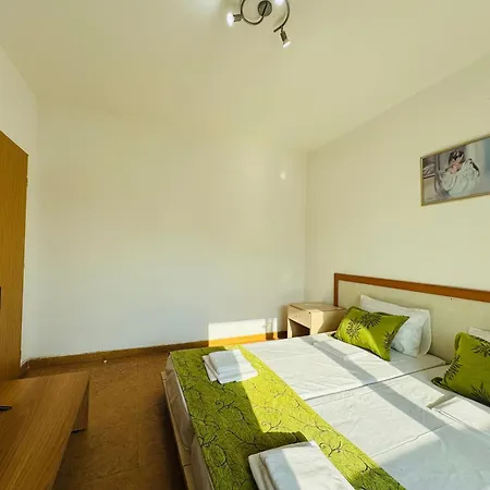 Sunny House 102 One Bedroom Napospart